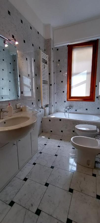 Pisa Central Station Room Rent Екстер'єр фото
