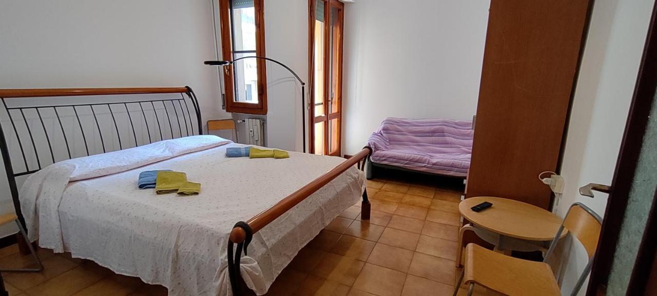 Pisa Central Station Room Rent Екстер'єр фото