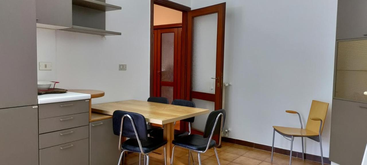Pisa Central Station Room Rent Екстер'єр фото